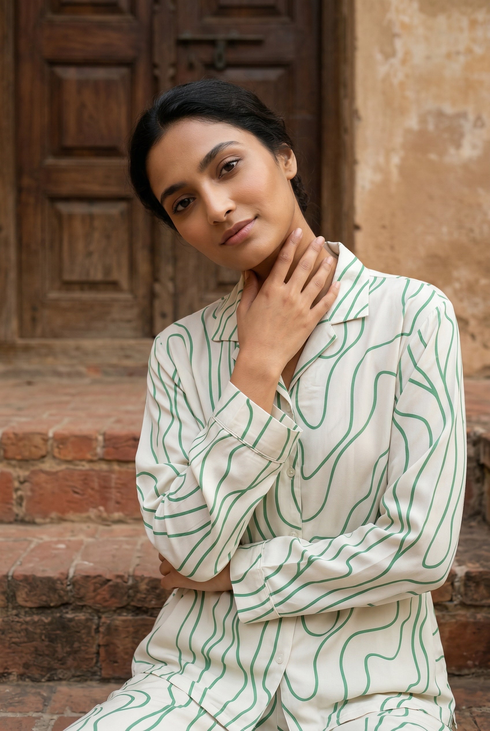 White Shirt Collar Abstract Print Night Suit For Women