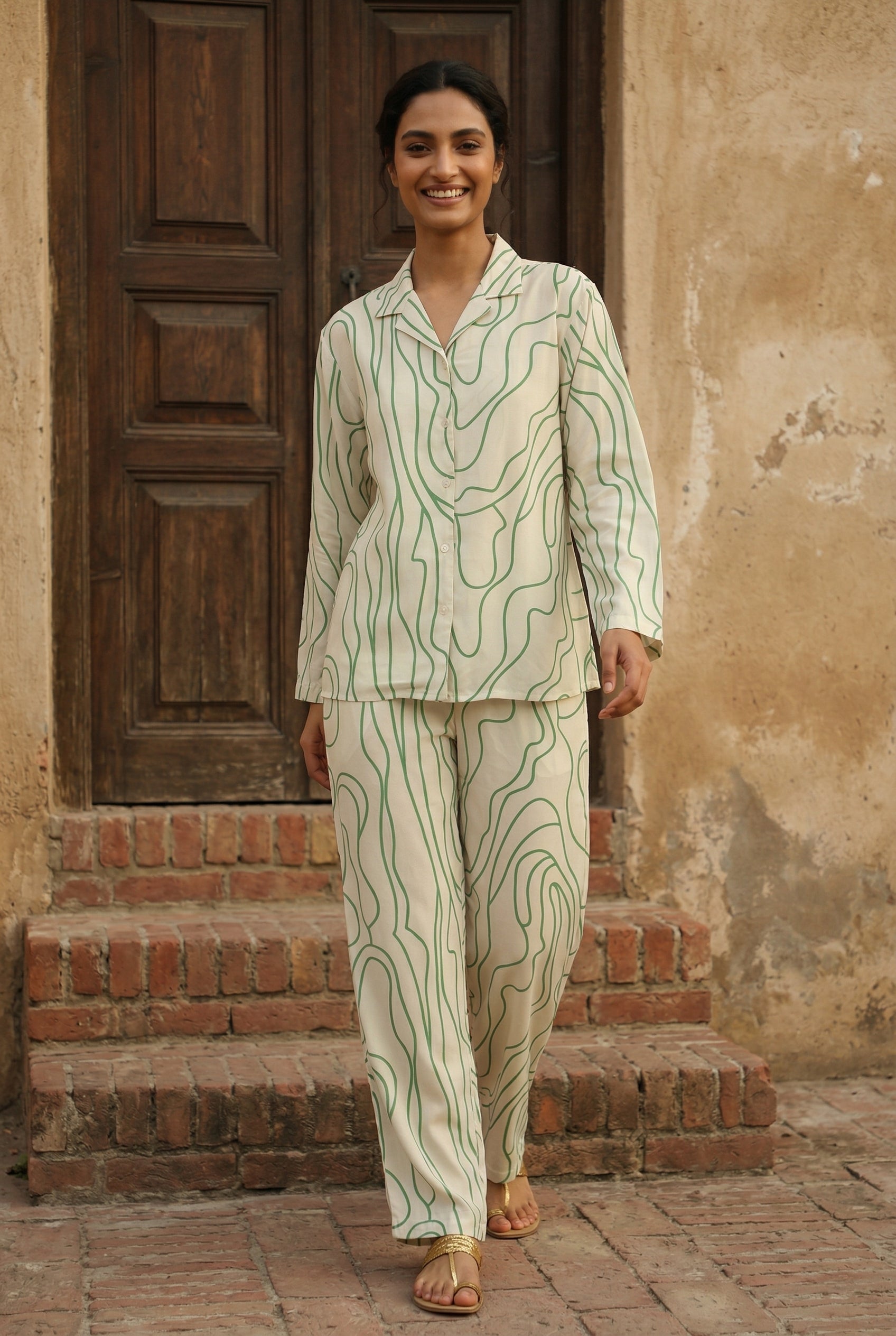 White Shirt Collar Abstract Print Night Suit For Women