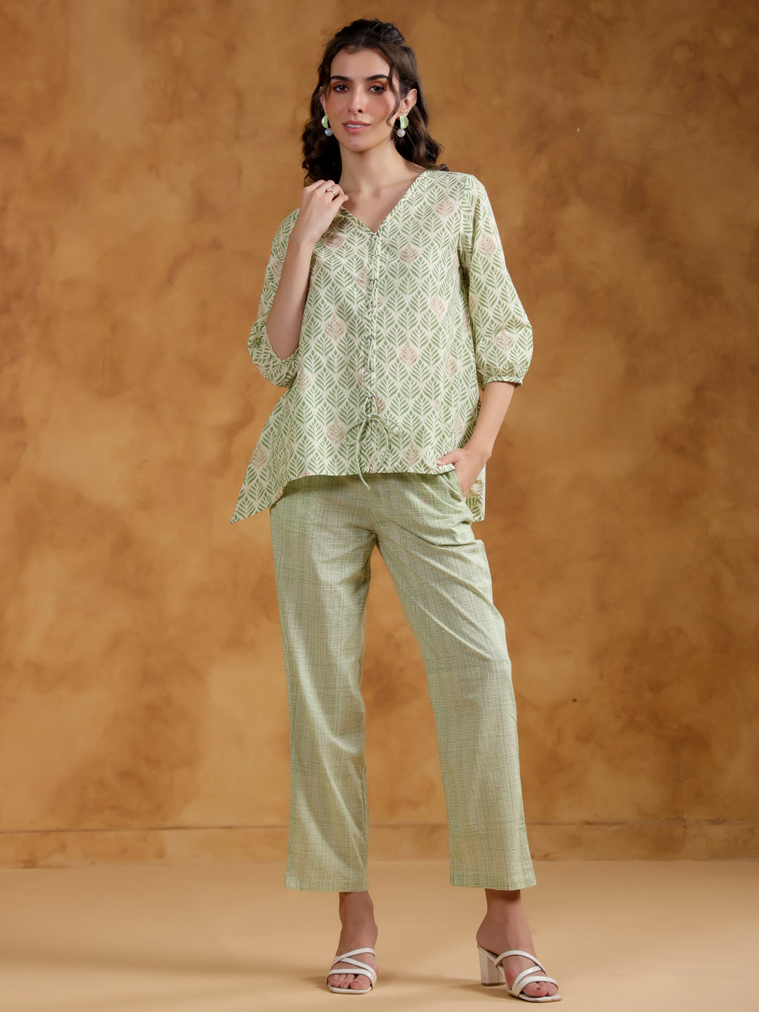Green Color V-Neck Printed co-ords set for women