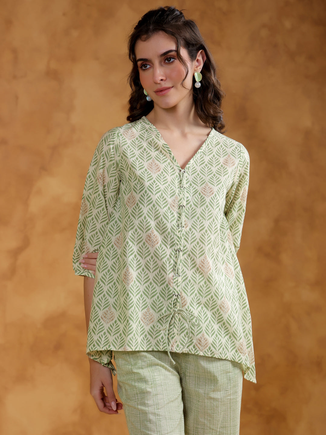 Green Color V-Neck Printed co-ords set for women