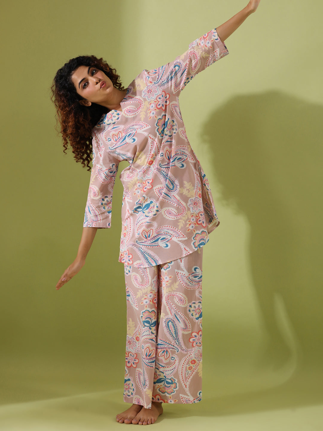 Beige  Paisley  print loungewear set