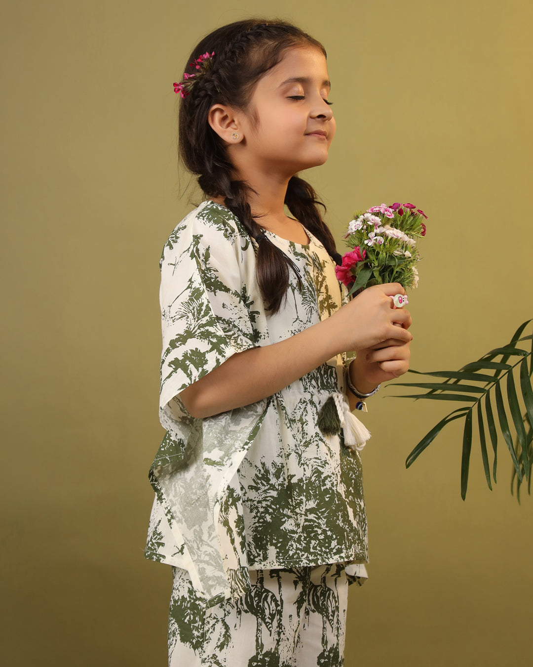 Kids Pure Cotton Green Colour Printed Night suits - SanskrutiHomes 