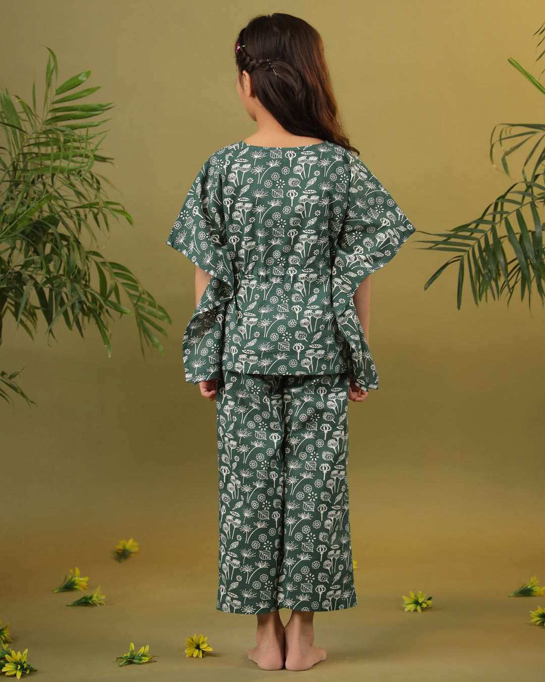 Kids Pure Cotton Green Colour Printed Night suits