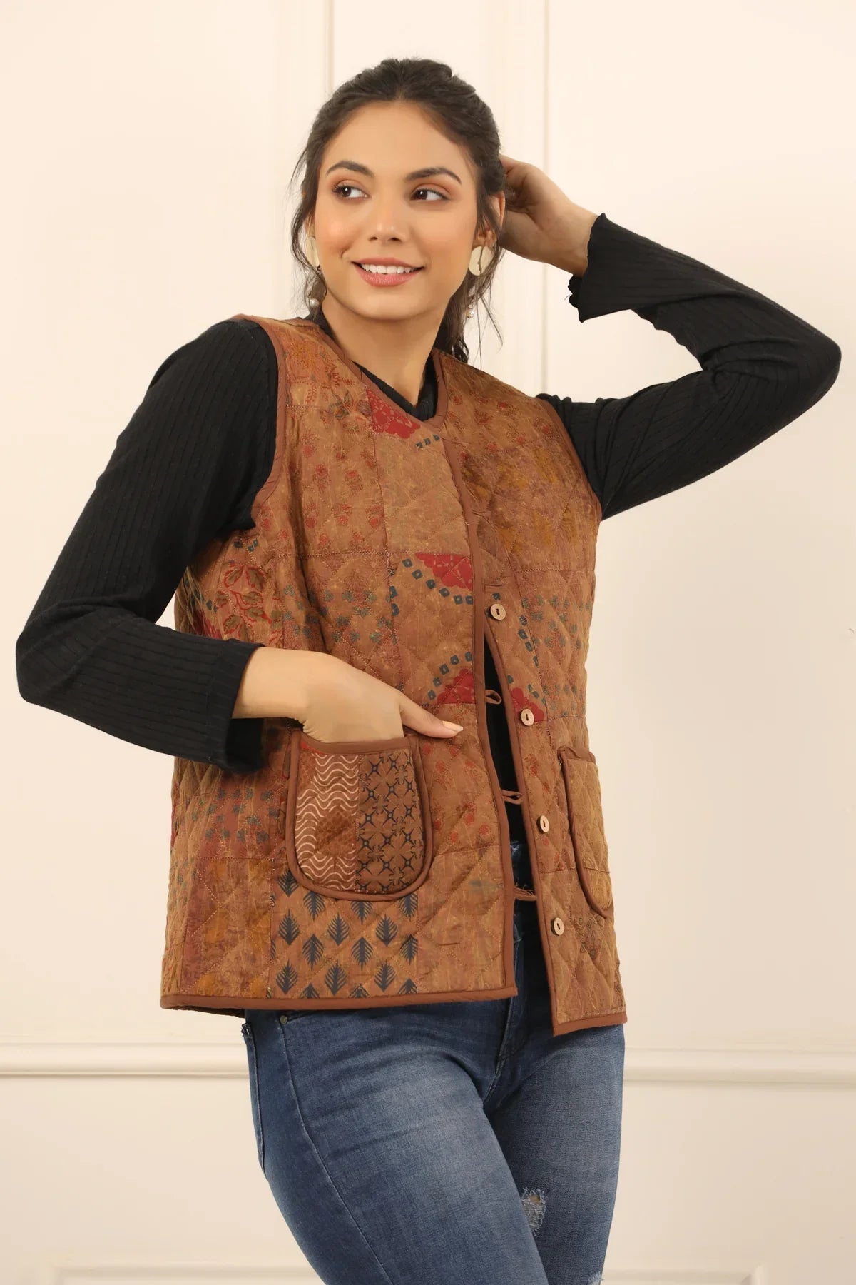 Printed women quilted jacket - SanskrutiHomes 