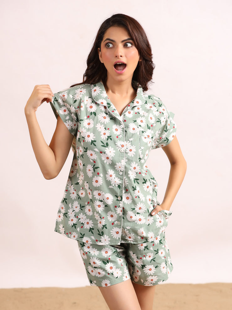 Women's Pure Cotton Green Floral Print Night suits