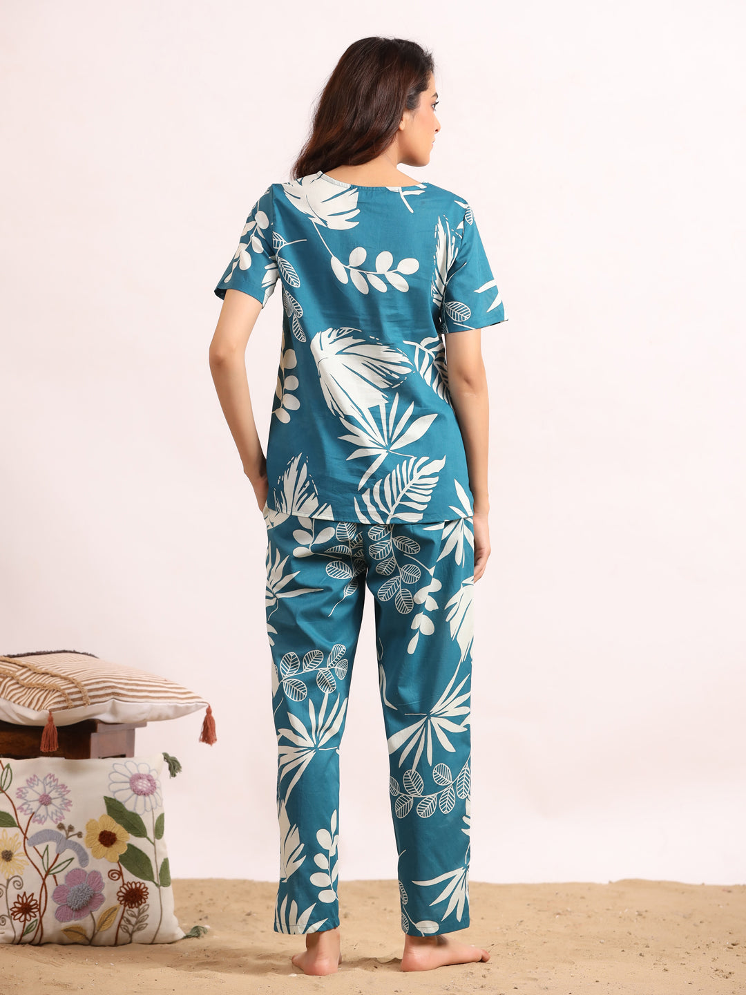 Blue tropical Print Night Suit Set with Payjama - SanskrutiHomes 