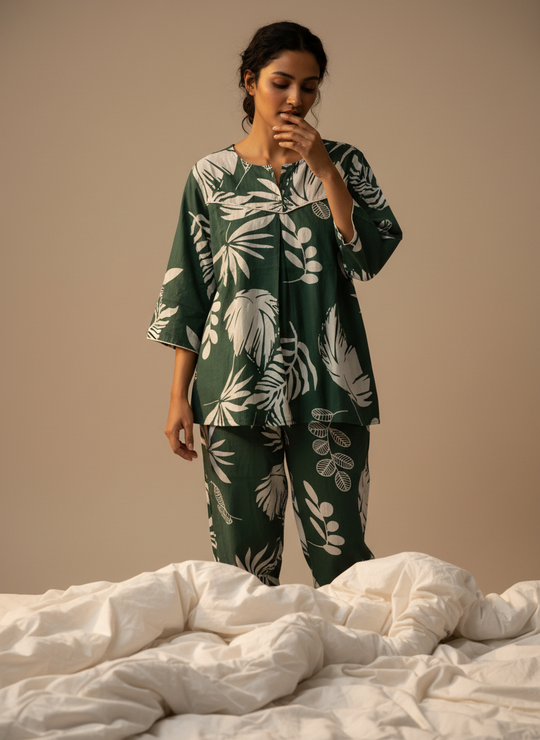 Green Round Neck Cotton Printed Night Suit Set for Women