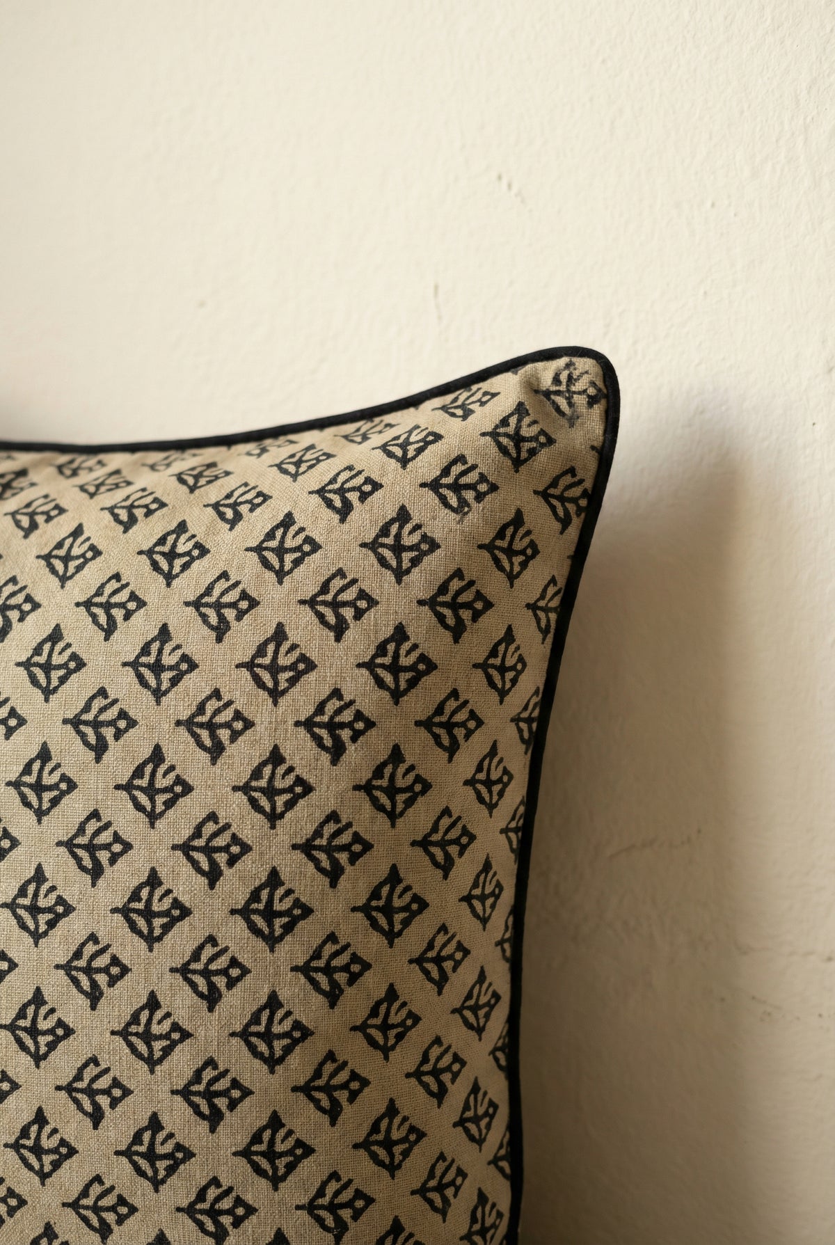 Black & Cream-Coloured Floral Cotton Squared Cushion Covers