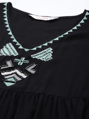 Geometric Embroidered Flared Sleeves Midi Ethnic Dress