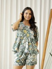 Women White & Green  Pure Cotton Floral Printed Night Suit Set