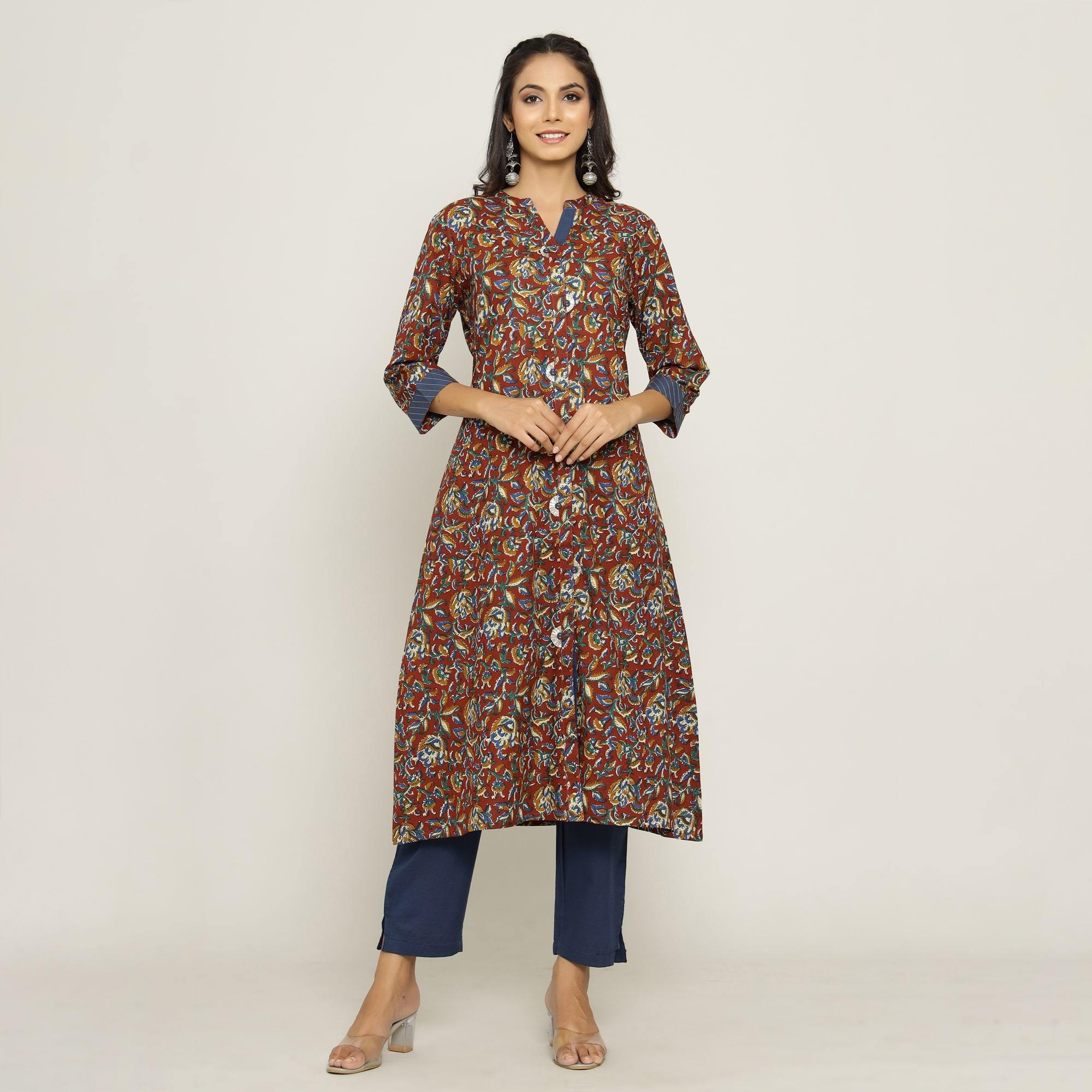 Rang Deep Women Set of Red Cotton Kurti With Pant