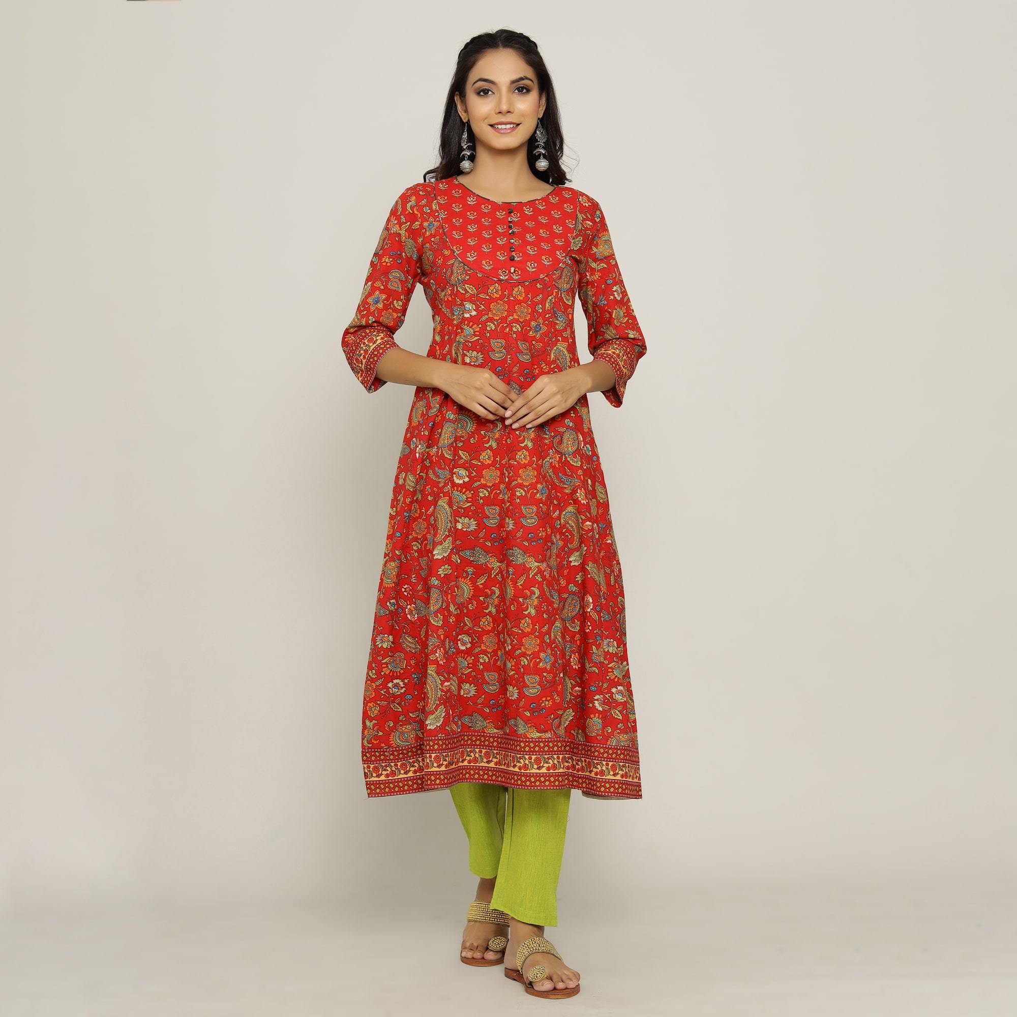 Rang Deep Women Red  & Green Cotton Kurti