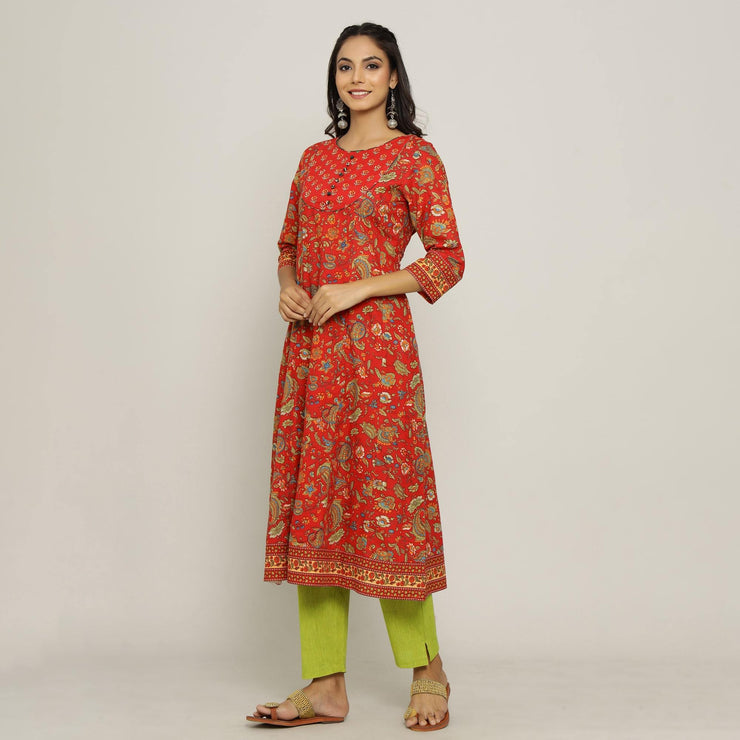 Rang Deep Women Red  & Green Cotton Kurti