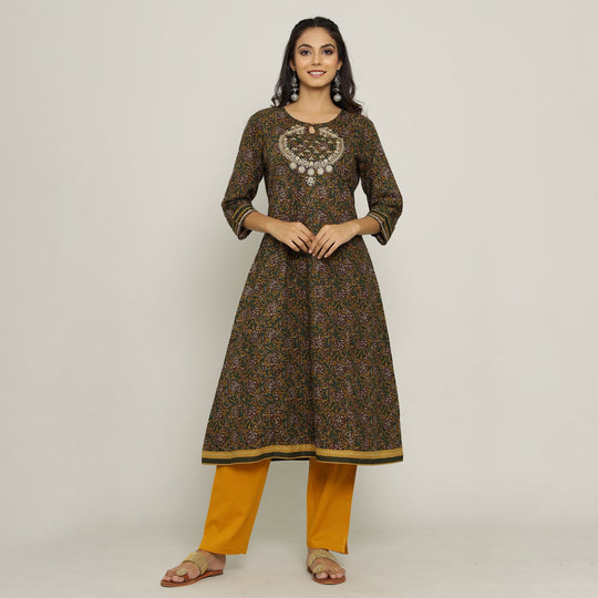 Rang Deep Women Green Cotton Kurti with plazzo