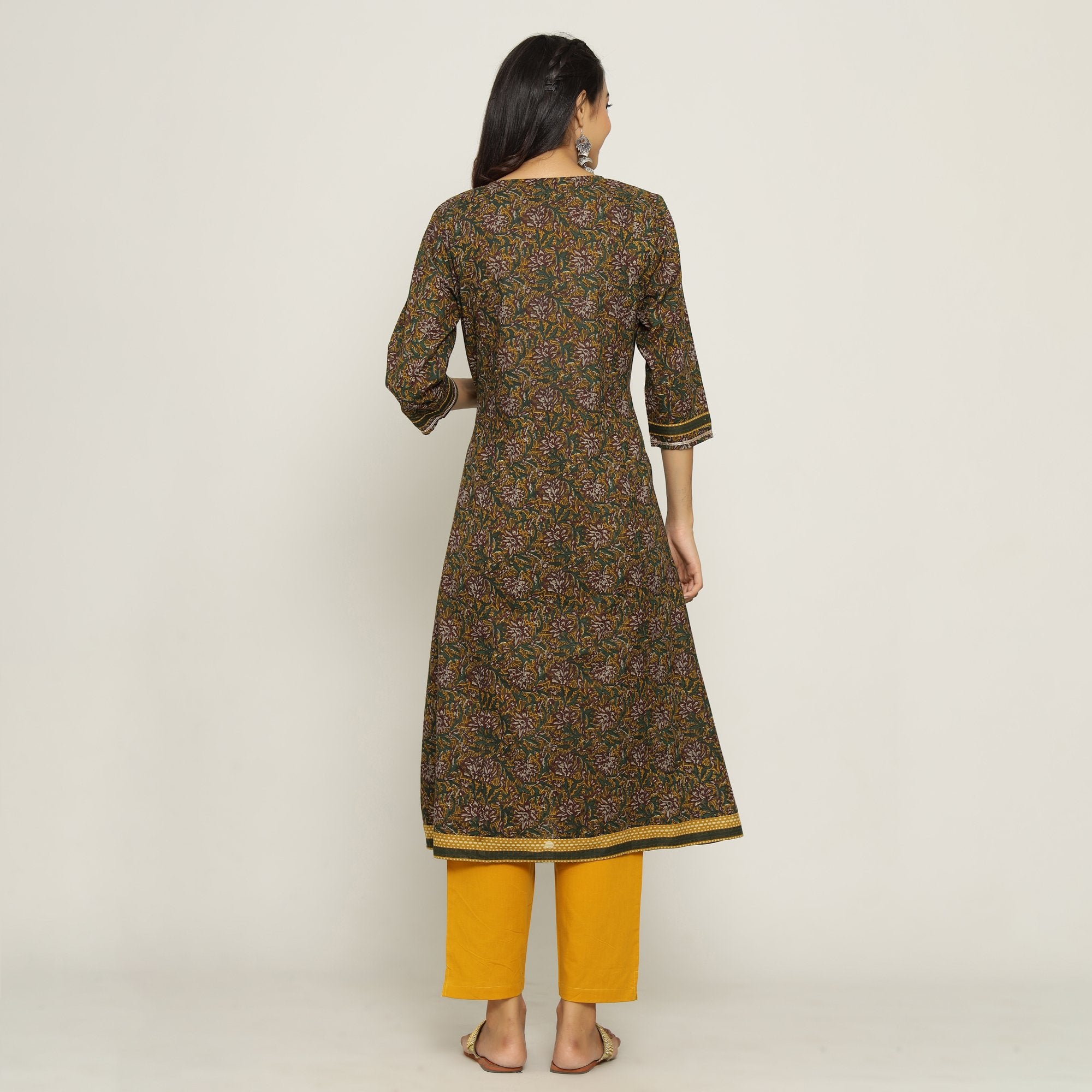 Rang Deep Women Green Cotton Kurti with plazzo