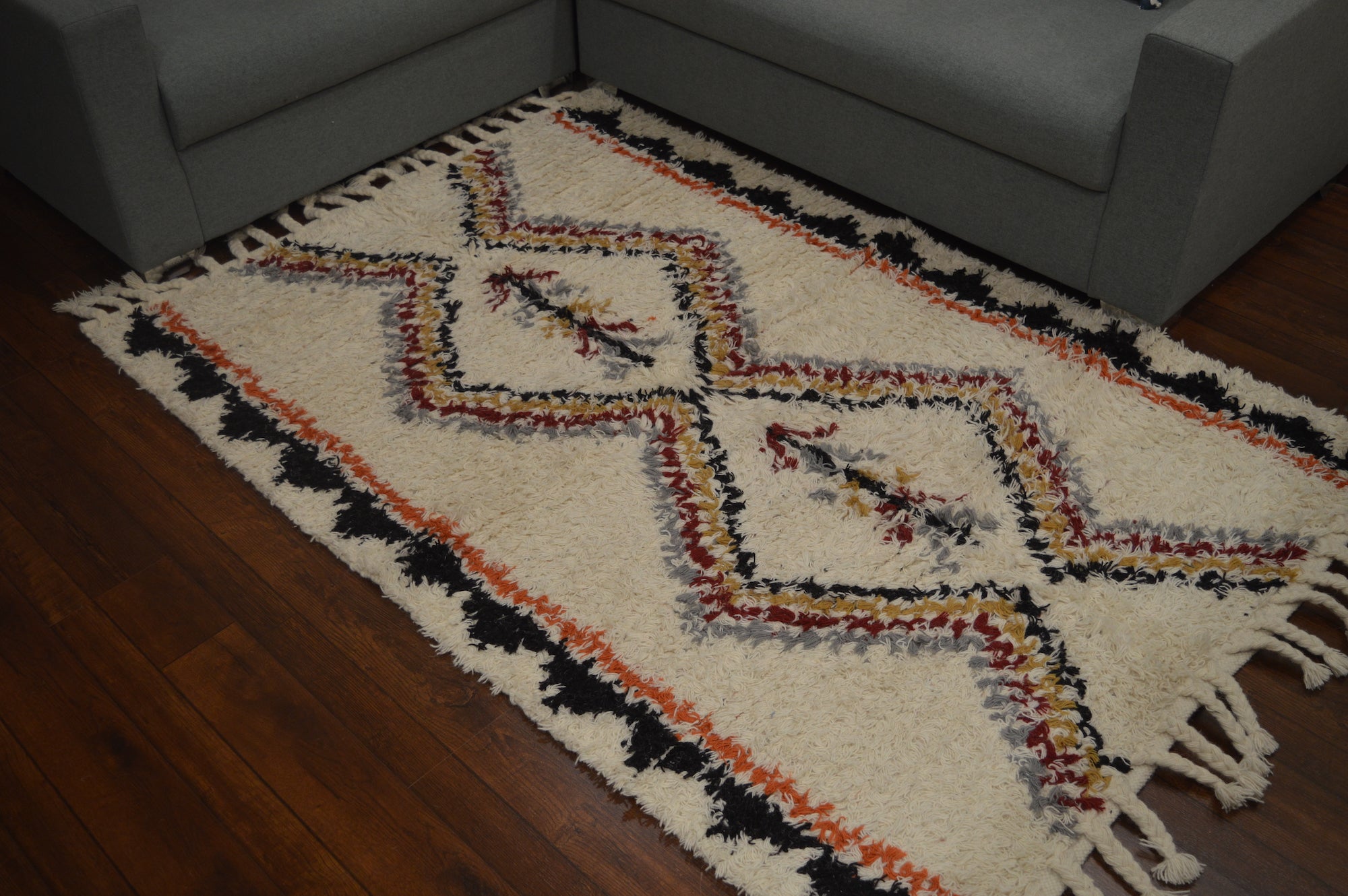 Hand-weaved 100% wool Multi-color Rug