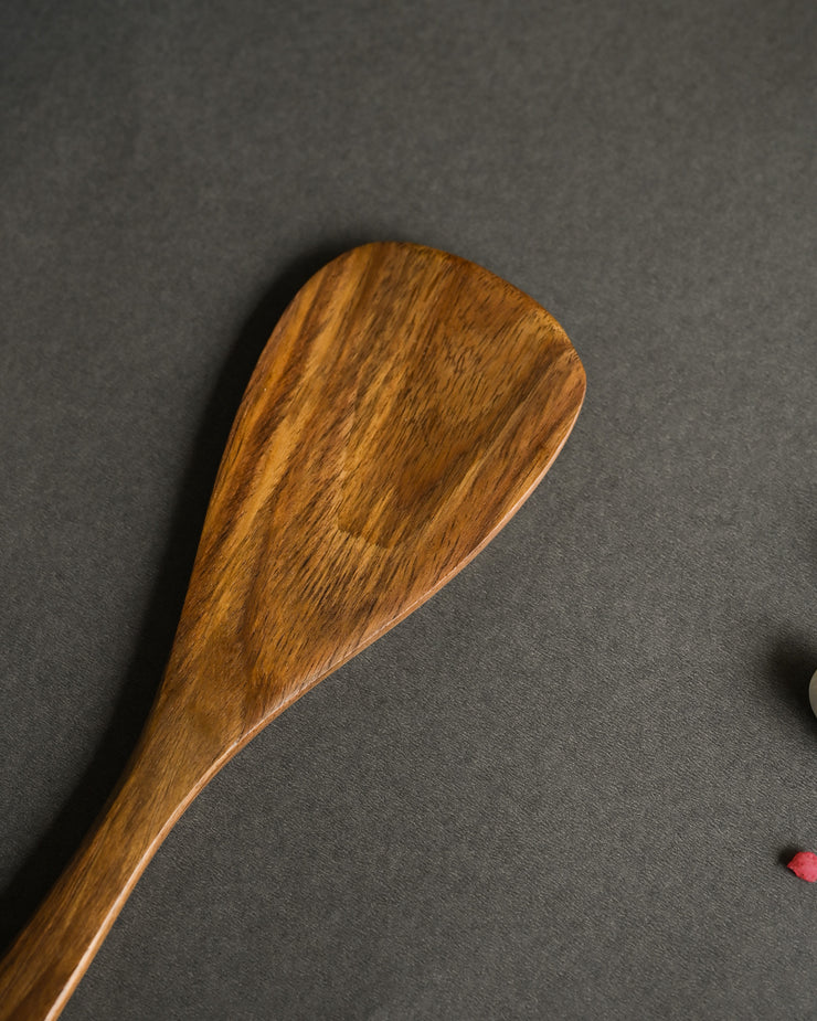 FLAT WOODEN COOKING SPOON