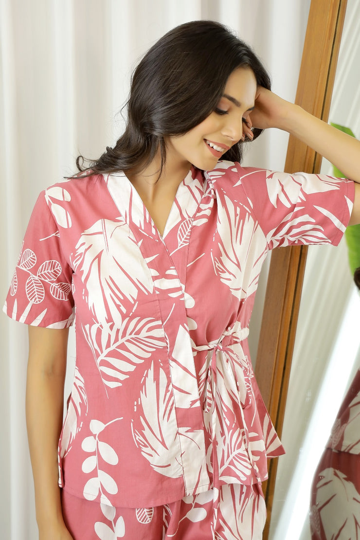 Women Pink & White Pure Cotton Printed Night Suit Set With Tie-Up Closure