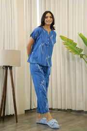 Women Blue and White Conversational Eagle printed Night suit set with pyjama