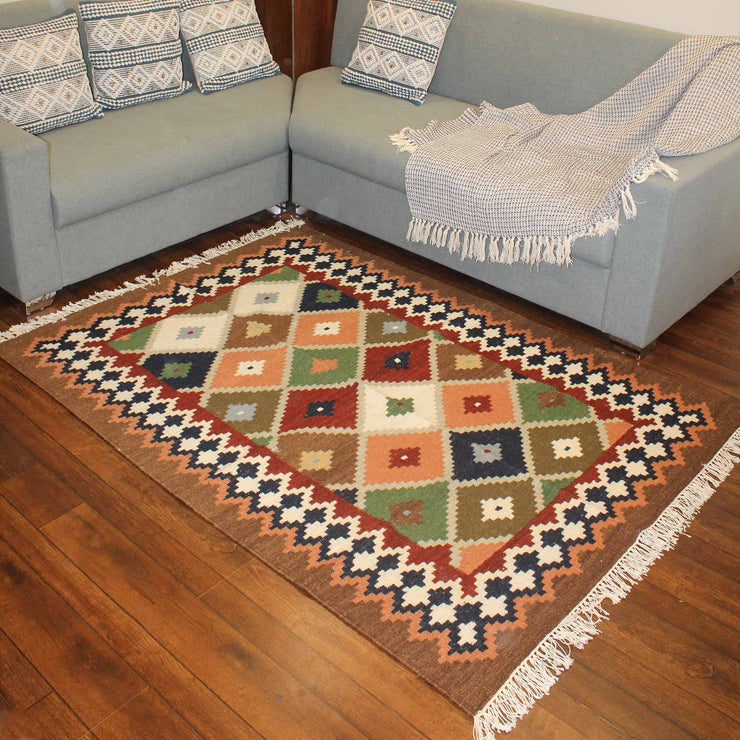 Hand-weaved Jute Multi-color Rug