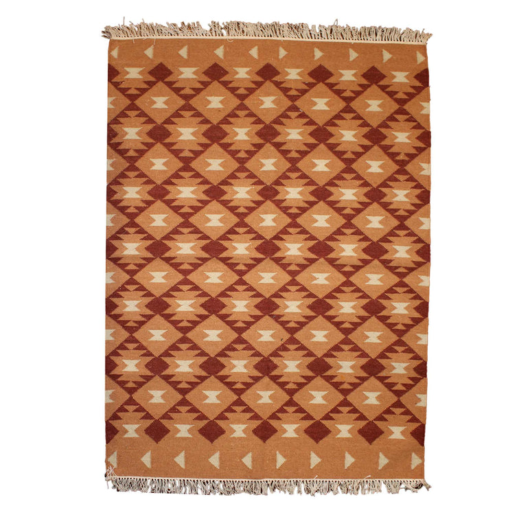 Hand-weaved cotton wool Multi-color Rug with a set of 5 cushion covers