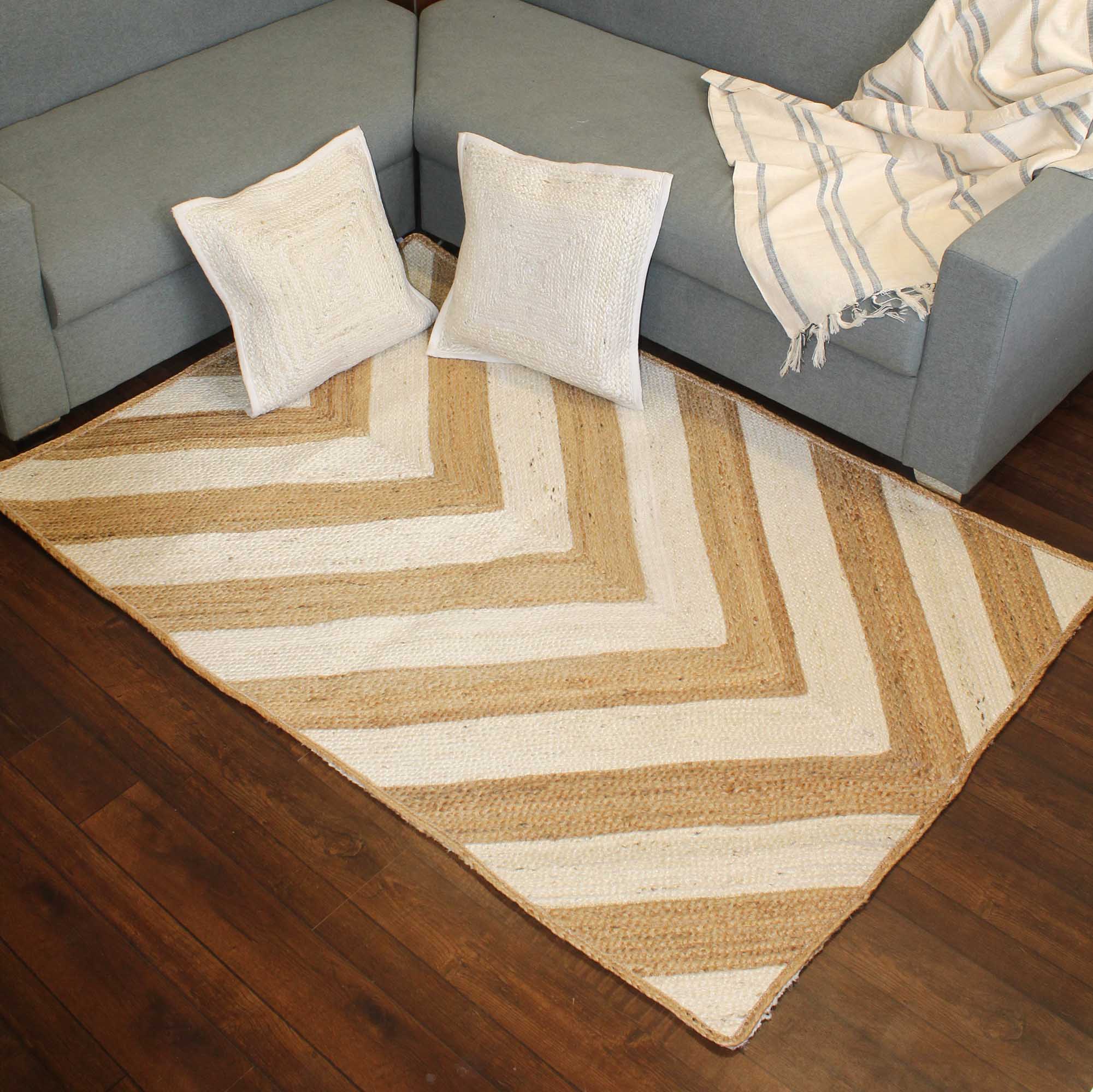 Hand-weaved Jute Rug with cushion cover set of 2