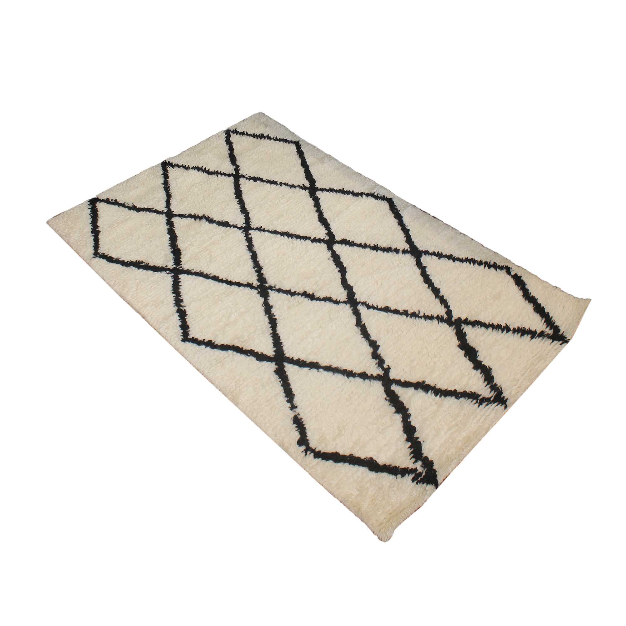Hand-weave morocco Black-white In soft wool Rug
