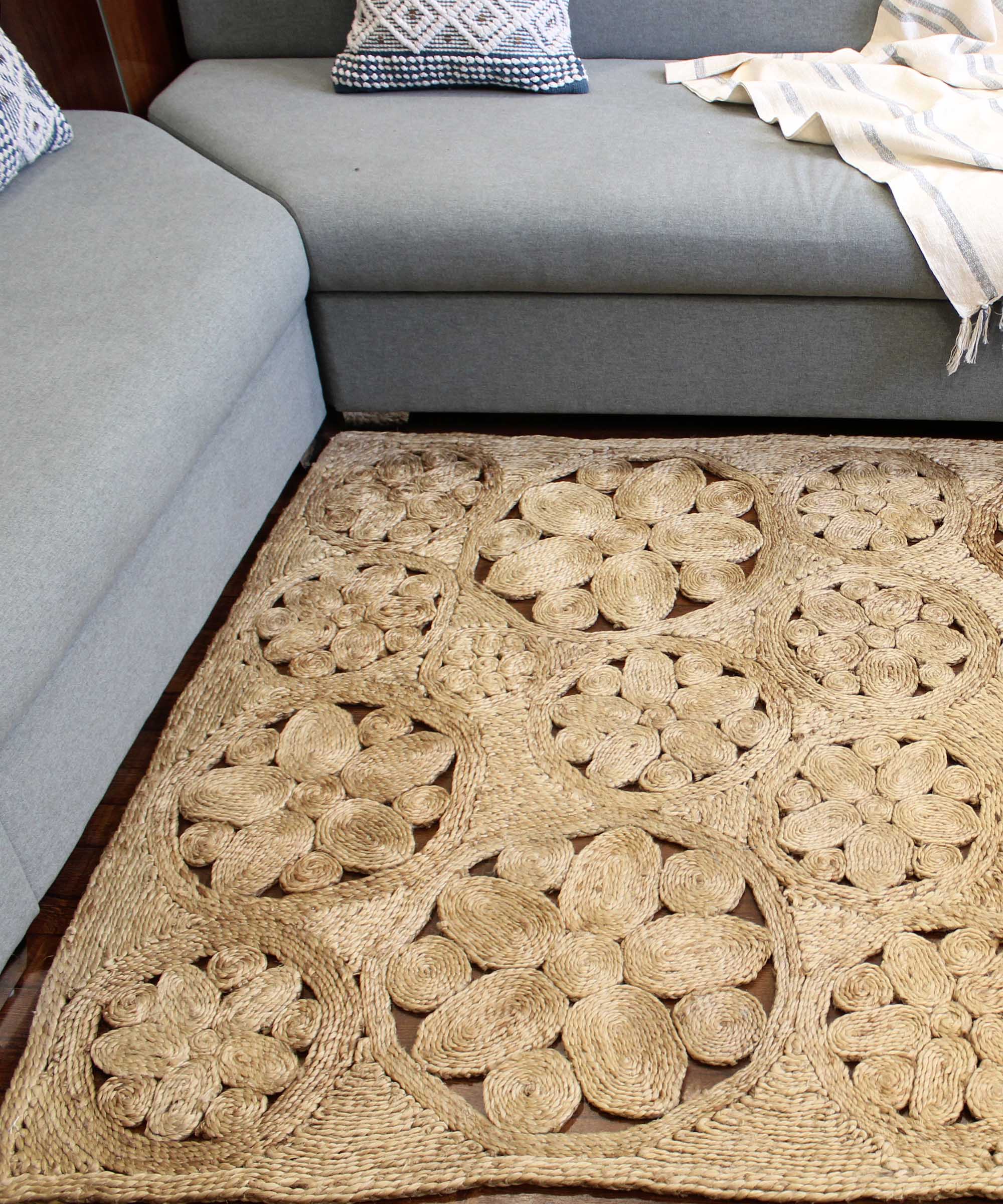 Hand-weaved Jute Rug