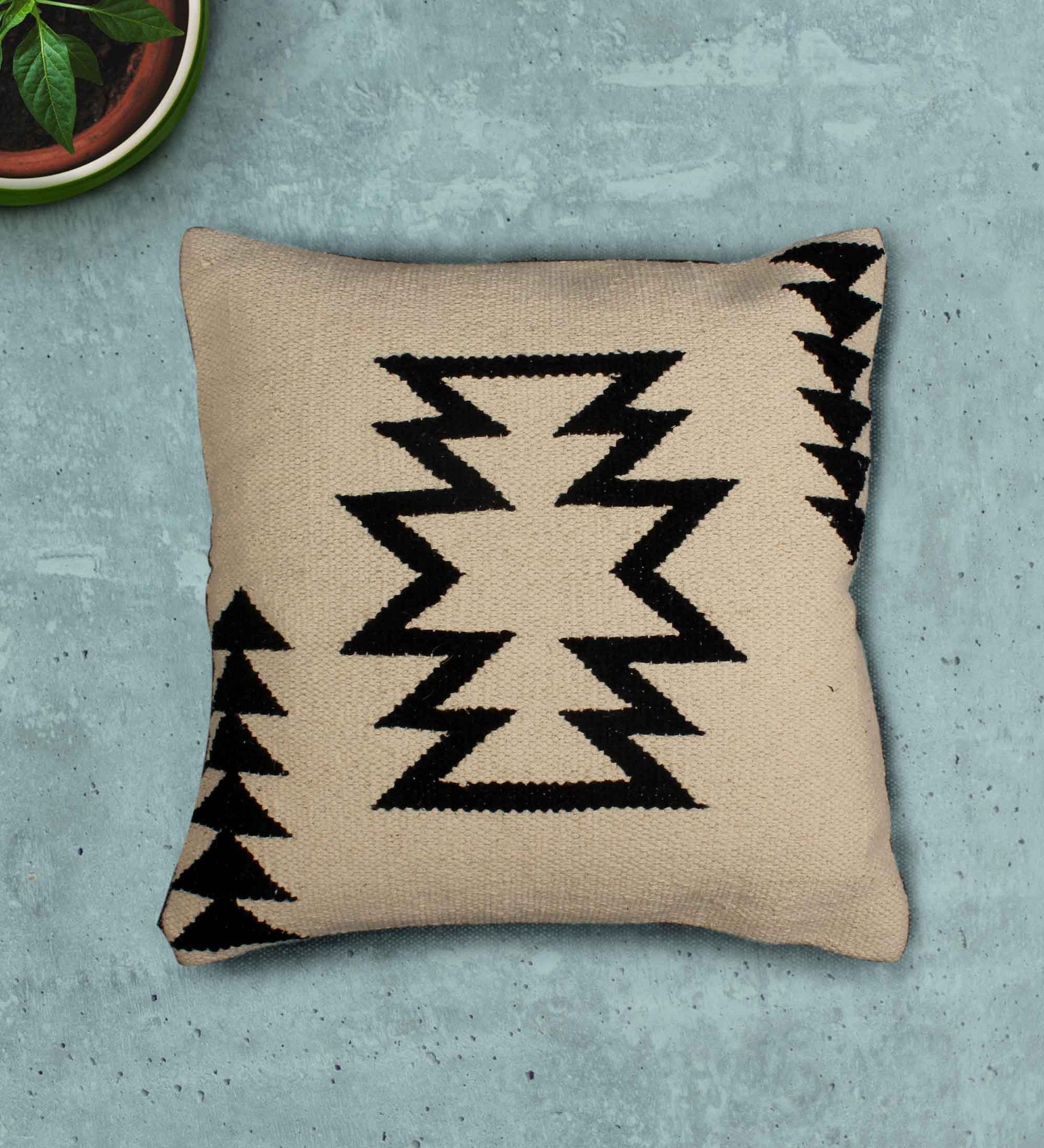 Hand-weaved 100% Cotton Multi-color  Rug with a set of 5 Cushion covers