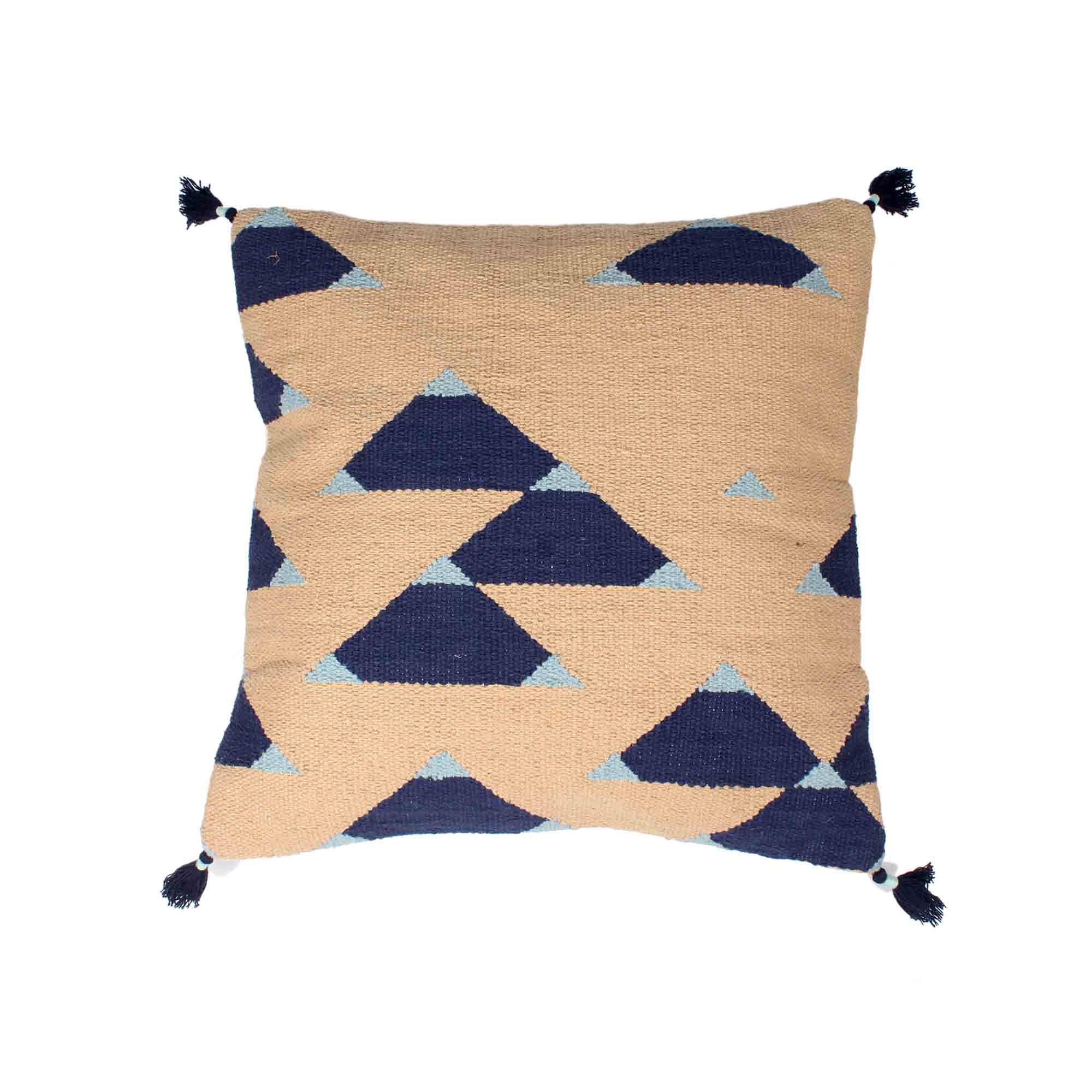 Hand-weaved cotton wool Multi-color Rug with a set of 5 cushion covers