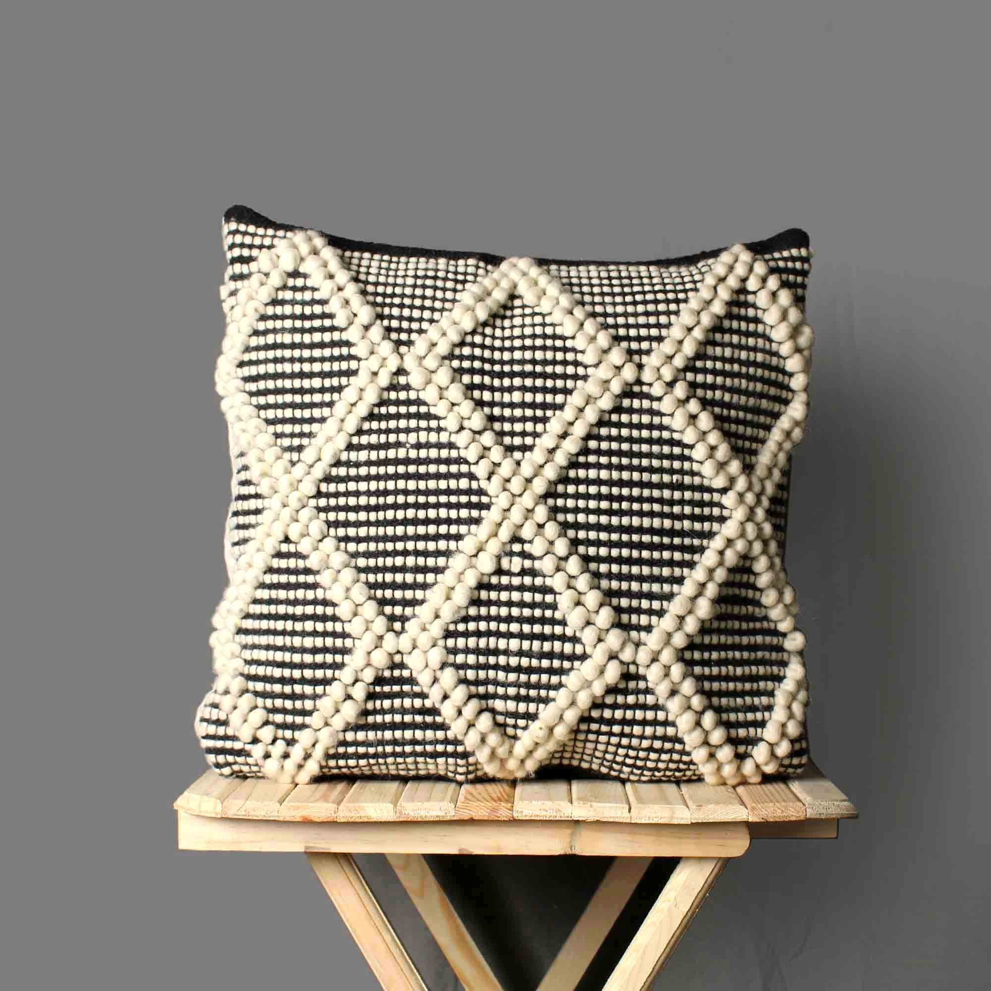 Hand-weaved 100% Cotton Multi-color  Rug with a set of 5 Cushion covers