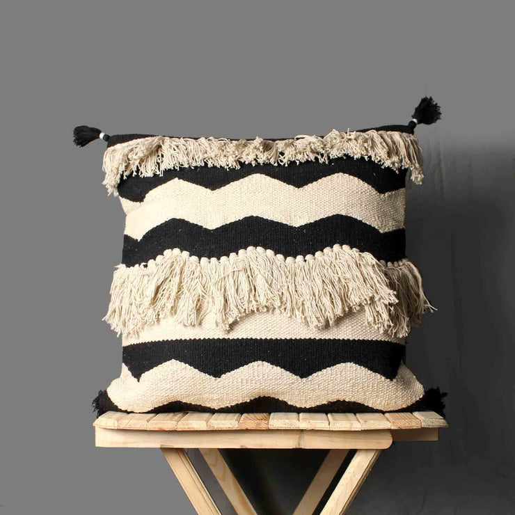 Hand-weaved 100% Cotton Multi-color  Rug with a set of 5 Cushion covers