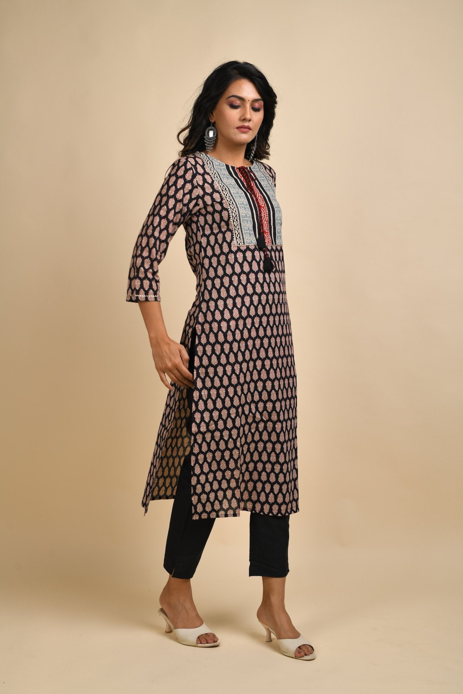 RangDeep Women Calf Length Straight Kurti
