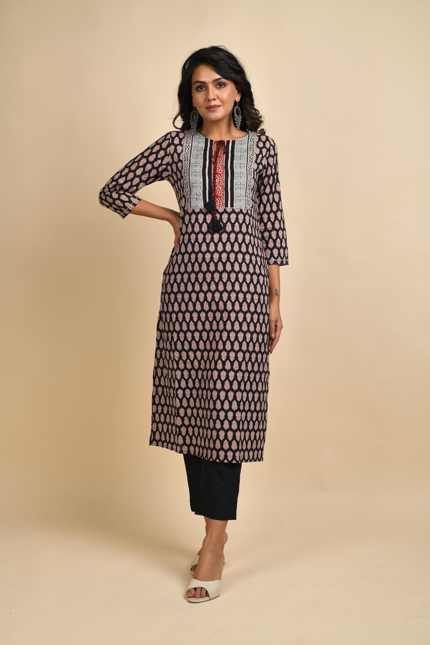 RangDeep Women Calf Length Straight Kurti