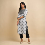 RangDeep Women Calf Length Straight Kurti