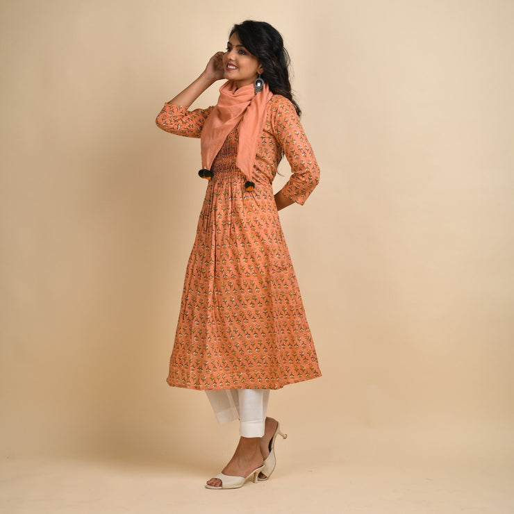 Rang Deep Women Peach cotton Kurta with Scarf
