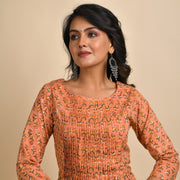 Rang Deep Women Peach cotton Kurta with Scarf