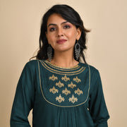 RangDeep Women Rayon Green Embroidered Straight Kurti