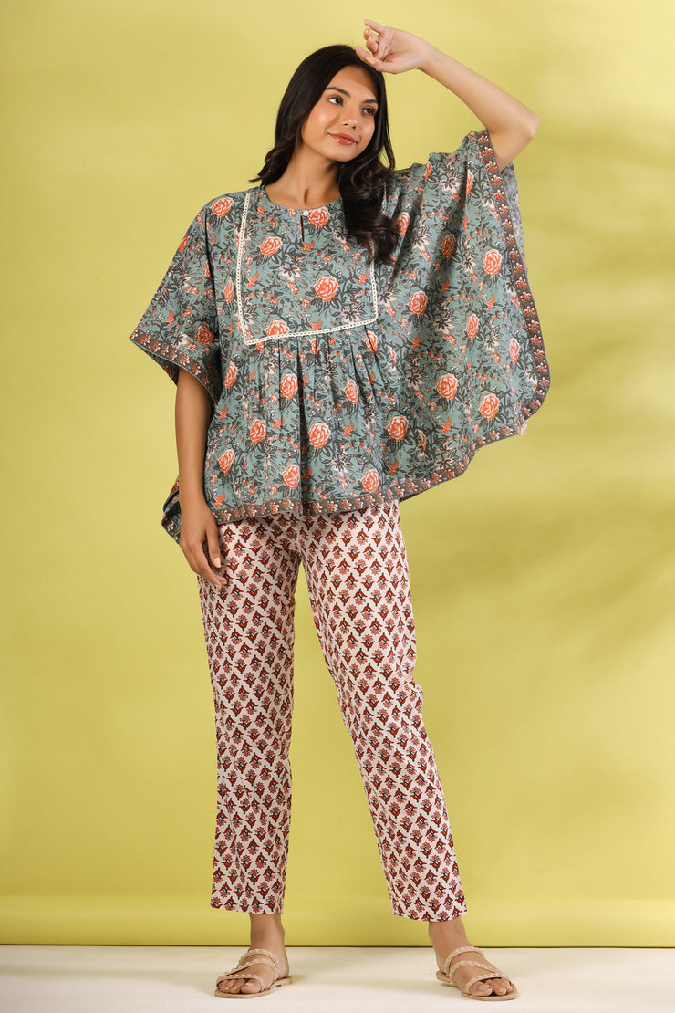 Women Green & White Pure Cotton Floral Printed Kaftan With Pyjama