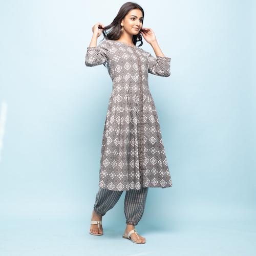 Rang Deep Women Set of Grey Cotton Kurta with Palazzo