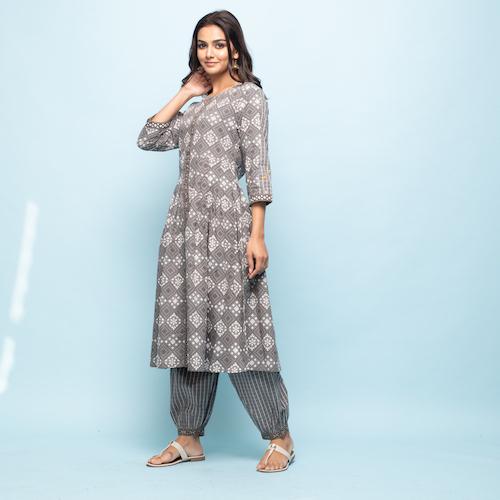 Rang Deep Women Set of Grey Cotton Kurta with Palazzo