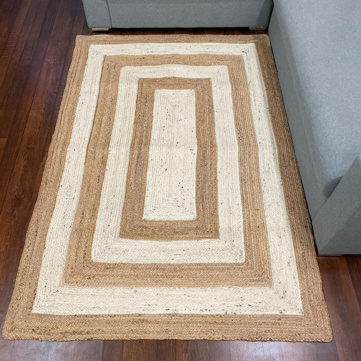 Hand-weaved Designer Jute Rug