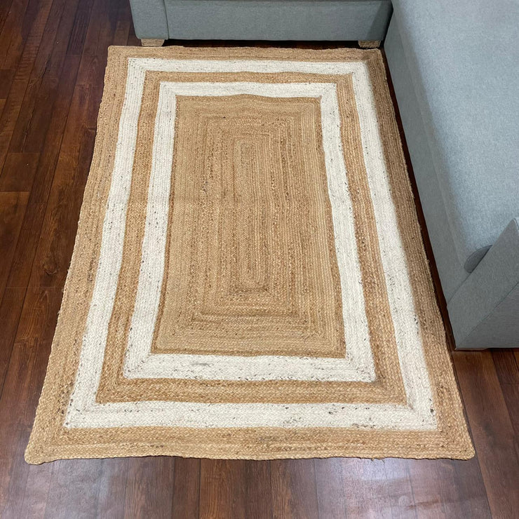 Hand-weaved Designer Jute Rug