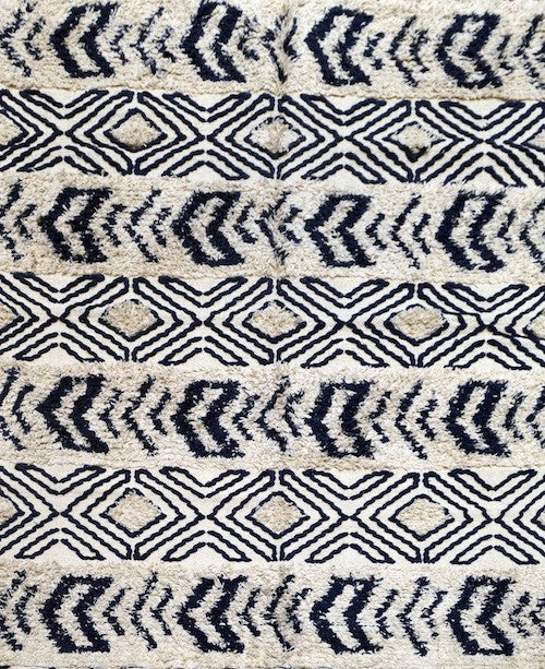 Hand-weaved 100% Cotton woven Rug with set of 2 Cushion Covers