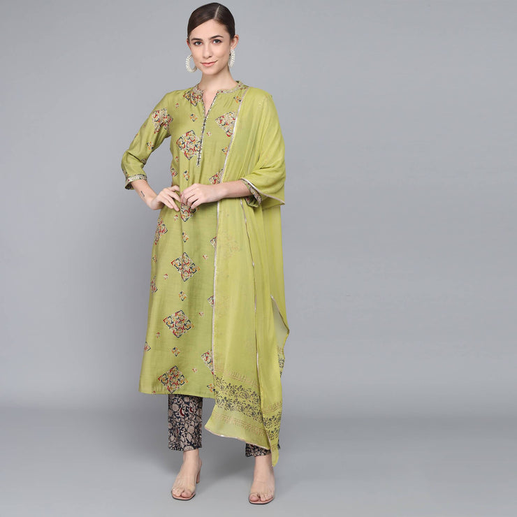 GREEN MUSLIN WOMEN'S KURTA PAJAMA DUPATTA SET muslin kurta Rangdeep-Fashions 