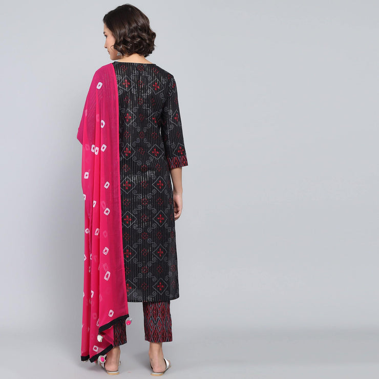 Black Kaftan kurta with red embroidery detailing - Pinkcity by Sarika